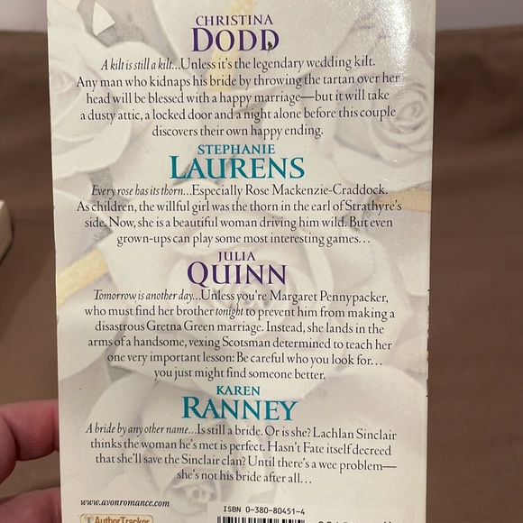 Lot of 2 Historical Romance Novels by Best Selling Authors - Picture 7 of 8